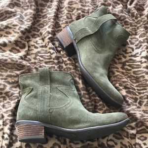 My closet is too full....